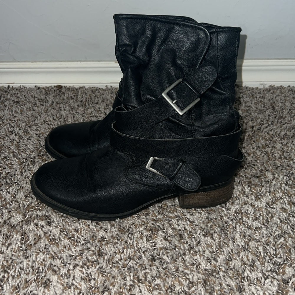 EUC W 8 Boots 👢